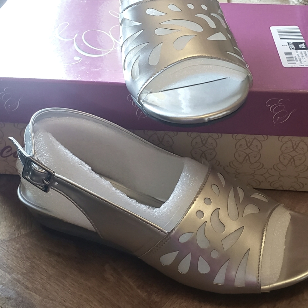 Low Heel Easy Street shoe